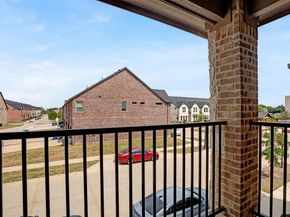 1914  Melinda Lane , Farmers Branch Texas 75234