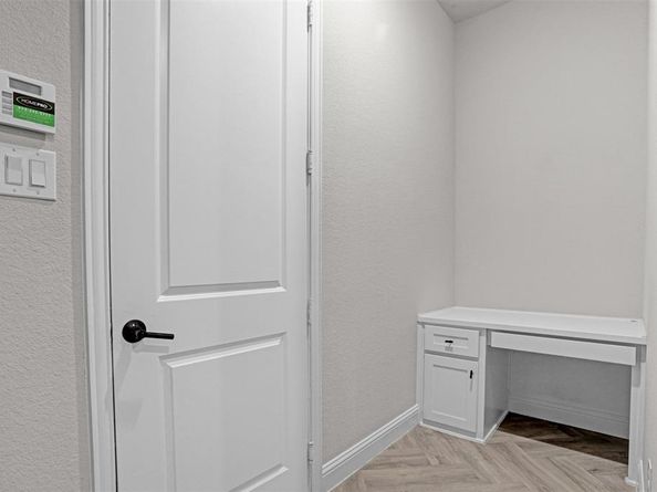 1914  Melinda Lane , Farmers Branch Texas 75234