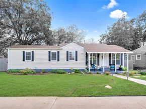 3909  Locke Avenue , Fort Worth Texas 76107