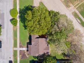 3909  Locke Avenue , Fort Worth Texas 76107