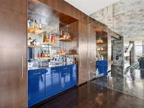 1918  Olive Street  3701, Dallas Texas 75201