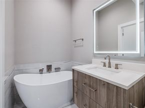 111  Merritt Street  101, Fort Worth Texas 76114
