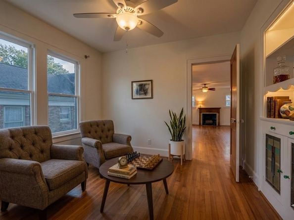 6931  Lindsley Avenue , Dallas Texas 75223