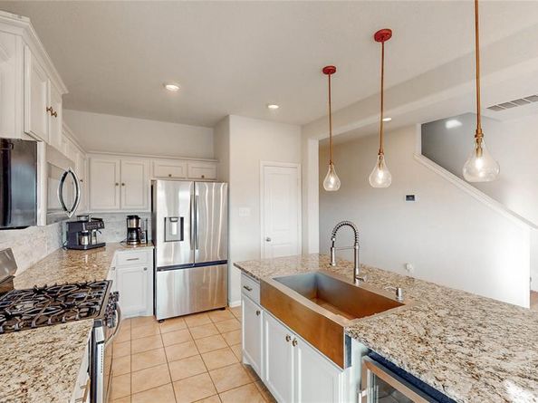 9841  Clemmons Road , Fort Worth Texas 76108