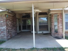 821  Lowe Drive , Cedar Hill Texas 75104