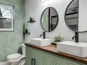 4221  Donnelly Avenue , Fort Worth Texas 76107