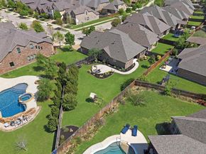 800  River Oak Avenue , Euless Texas 76039
