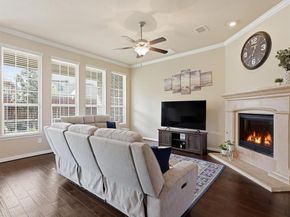 800  River Oak Avenue , Euless Texas 76039
