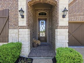 800  River Oak Avenue , Euless Texas 76039