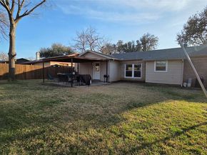 1807  Redbud Circle , Carrollton Texas 75006