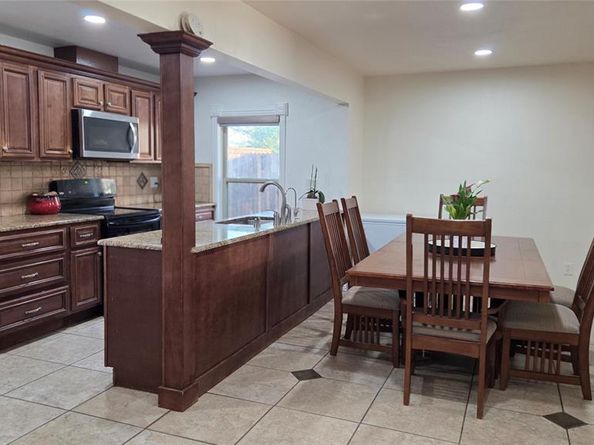 1807  Redbud Circle , Carrollton Texas 75006