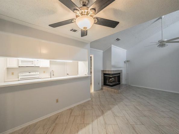 2800  Keller Springs Road  1D, Carrollton Texas 75006