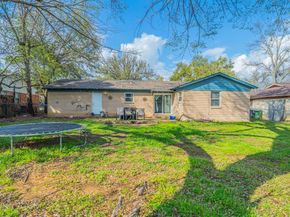 504  Lynda Lane , Arlington Texas 76010