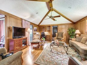 621  San Juan Court , Irving Texas 75062