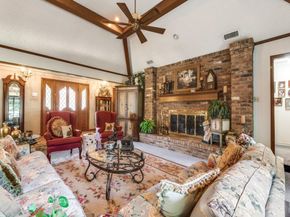 621  San Juan Court , Irving Texas 75062