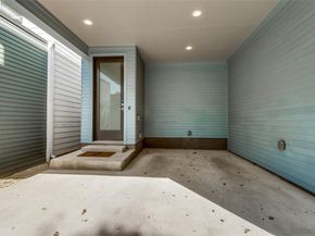 1225  Crownview Lane , Dallas Texas 75208