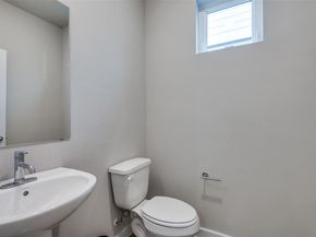 1225  Crownview Lane , Dallas Texas 75208