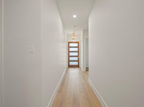 1033 E Bowie Street , Fort Worth Texas 76104