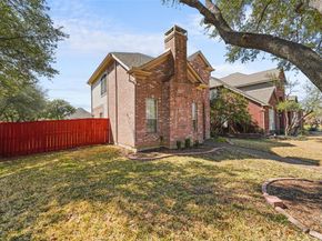 300  Cosbie Drive , Irving Texas 75063
