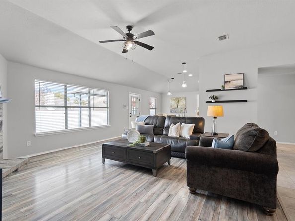 844  Atchison Drive , Saginaw Texas 76131