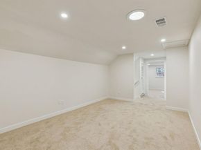 1704  Venetian Circle , Arlington Texas 76013