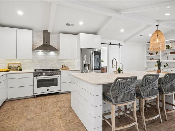 7605  Queens Garden Drive , Dallas Texas 75248