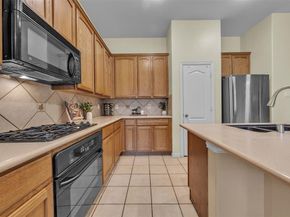 2951  Velero  , Grand Prairie Texas 75054