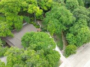 8226  Hunnicut Road , Dallas Texas 75228