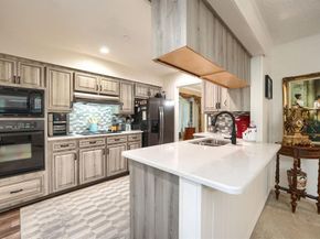 8226  Hunnicut Road , Dallas Texas 75228
