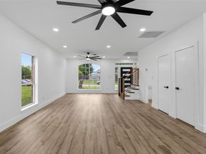 2712  Pioneer Lane , Lancaster Texas 75146