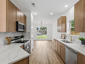 2712  Pioneer Lane , Lancaster Texas 75146