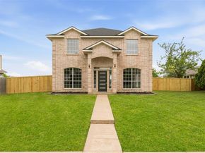 2712  Pioneer Lane , Lancaster Texas 75146