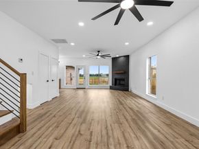 2712  Pioneer Lane , Lancaster Texas 75146