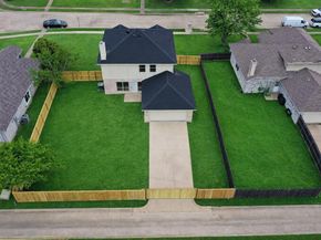 2712  Pioneer Lane , Lancaster Texas 75146