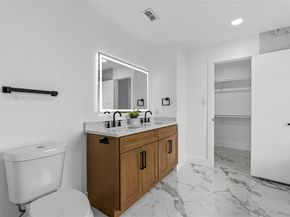 2712  Pioneer Lane , Lancaster Texas 75146