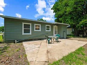 1006  Westridge Avenue , Lancaster Texas 75146