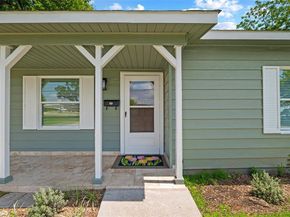 1006  Westridge Avenue , Lancaster Texas 75146