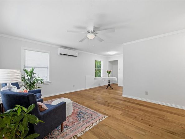 1006  Westridge Avenue , Lancaster Texas 75146