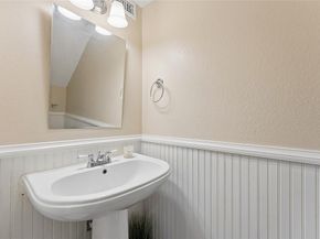 4102  Buena Vista Street  10, Dallas Texas 75204