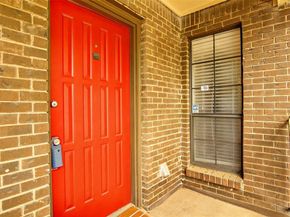 2505  Wedglea Drive  238, Dallas Texas 75211