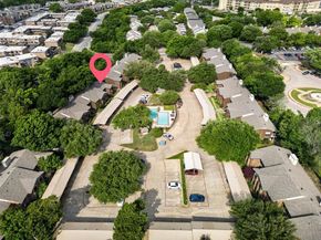 2505  Wedglea Drive  238, Dallas Texas 75211