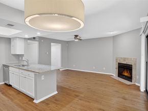 2505  Wedglea Drive  238, Dallas Texas 75211