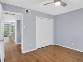 2505  Wedglea Drive  238, Dallas Texas 75211