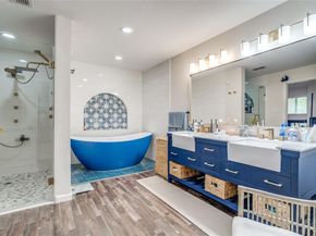 5609  tulane Avenue , River Oaks Texas 76114