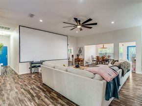 5609  tulane Avenue , River Oaks Texas 76114
