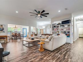 5609  tulane Avenue , River Oaks Texas 76114