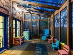 5609  tulane Avenue , River Oaks Texas 76114