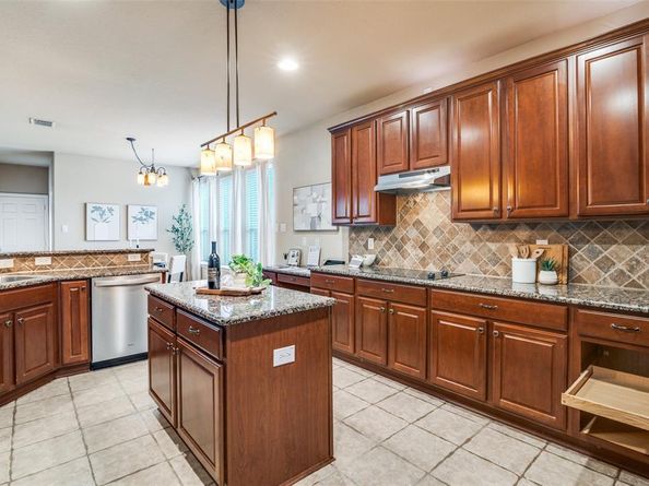 1318  Coastal Drive , Garland Texas 75043