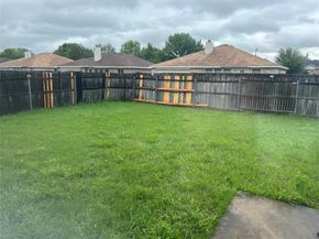 140  Rolling Hills Place , Lancaster Texas 75146