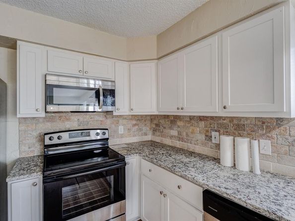 2101  Deerfield Drive , Carrollton Texas 75007